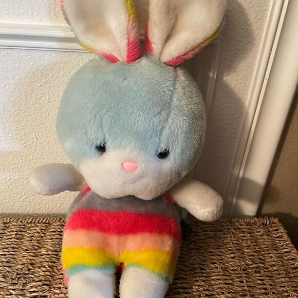 Lee’s Rainbow Products 1980’s Rainbow Bunny Rare and Hard To Find! - Picture 2 of 15